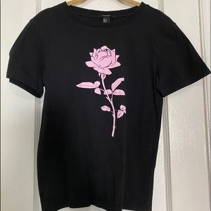 Forever 21 black tee with pink flower